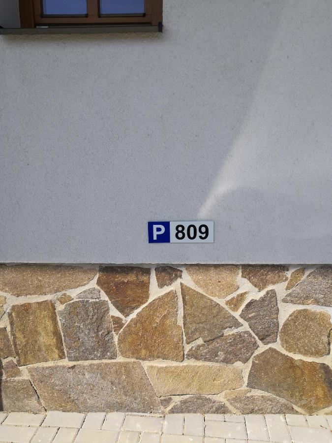 809 Apartment *